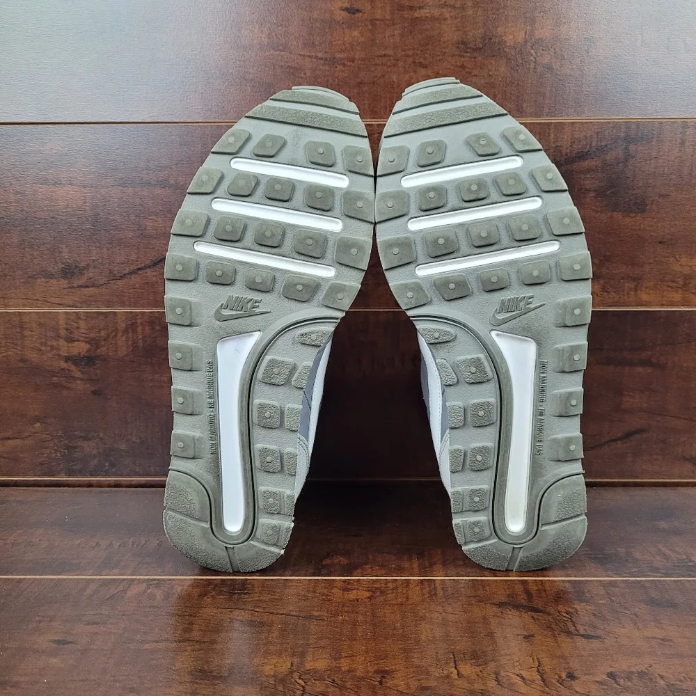 Nike Gray and White Women's Athletic Sneakers - Picture 5 of 9